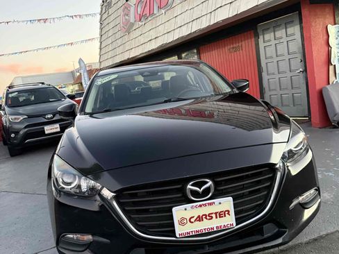 Used 2018 MAZDA MAZDA3 Touring FWD image 33