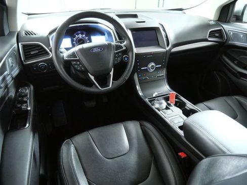 Certified 2020 Ford Edge Titanium w/ Equipment Group 301A AWD/4WD image 4