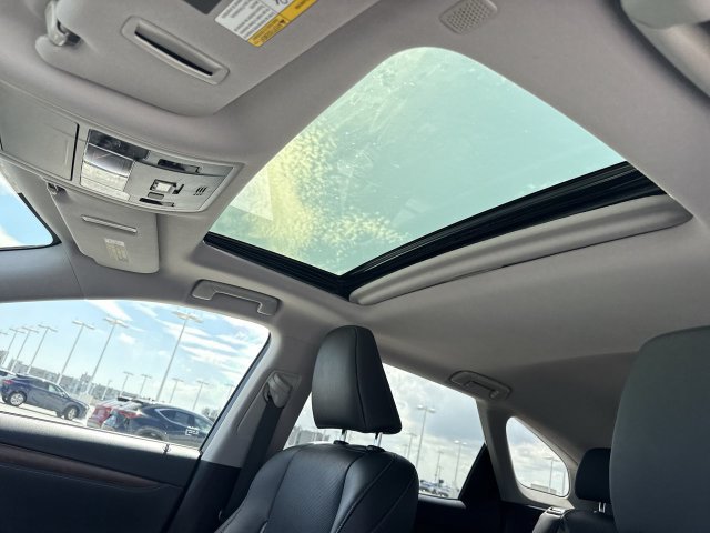 Used 2022 Lexus RX 450hL AWD w/ Premium Package image 22