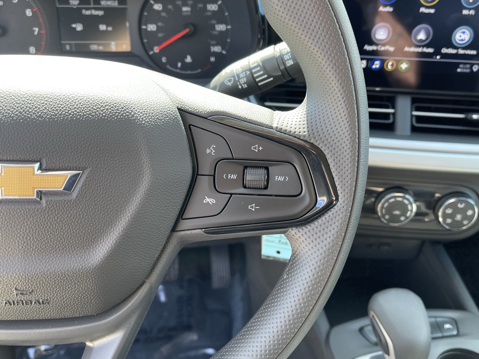 Used 2026 Chevrolet Trax LS FWD image 22