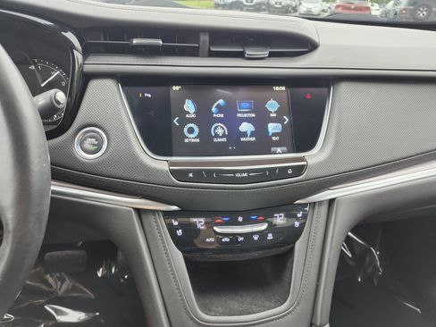Used 2018 Cadillac XT5 Premium Luxury AWD/4WD image 34