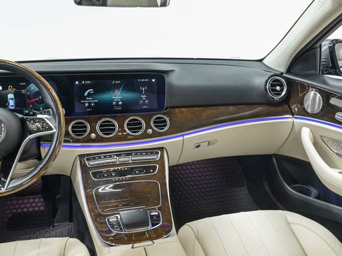 Used 2022 Mercedes-Benz E 350 4MATIC Sedan image 30