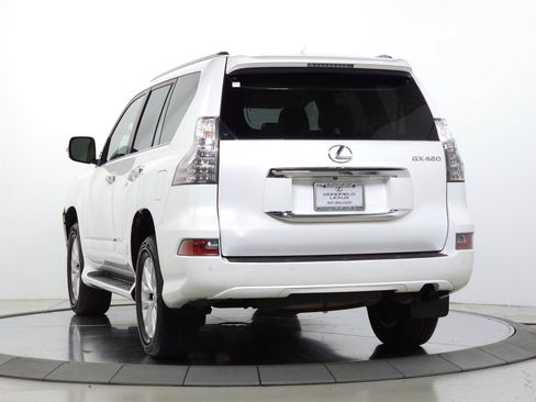Used 2017 Lexus GX 460 Premium w/ Premium Package AWD/4WD image 5