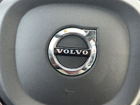 Used 2024 Volvo XC90 B6 Ultimate w/ Lounge Package image 42