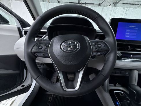 Certified 2024 Toyota Corolla Cross LE image 25