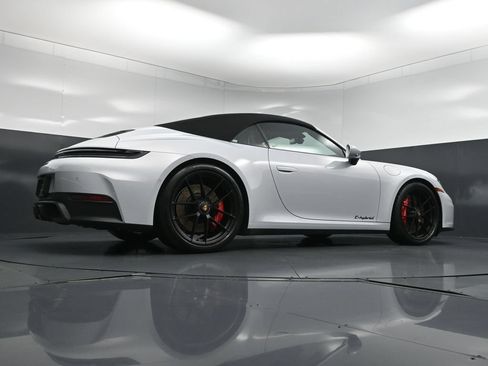 Used 2026 Porsche 911 Carrera GTS RWD image 26