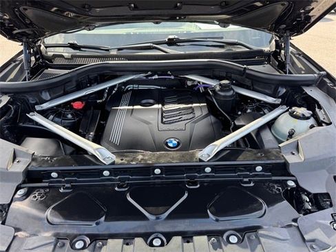 Used 2023 BMW X5 sDrive40i image 12