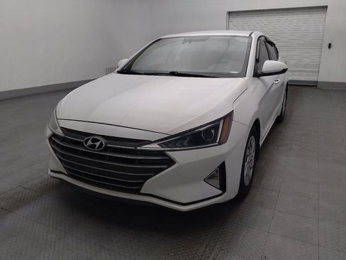 Used 2020 Hyundai Elantra SE FWD image 15
