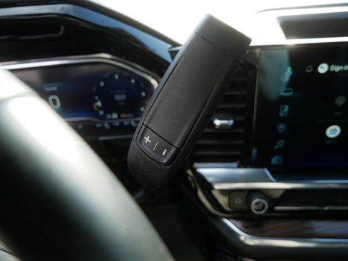 Used 2025 Chevrolet Silverado 3500 LT w/ Convenience Package image 27