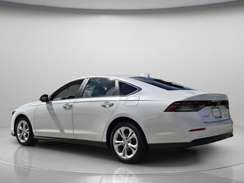 Used 2025 Honda Accord LX image 8