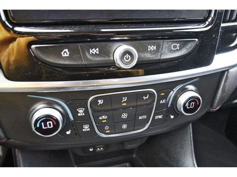 Used 2023 Chevrolet Traverse RS AWD/4WD image 30
