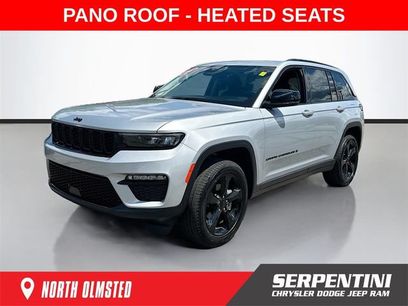 Used 2024 Jeep Grand Cherokee Limited w/ Black Appearance Package