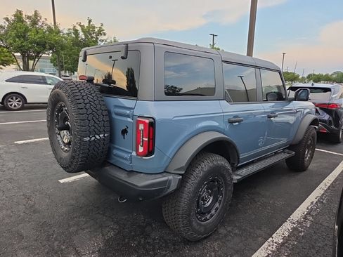 Used 2025 Ford Bronco Badlands AWD/4WD image 3