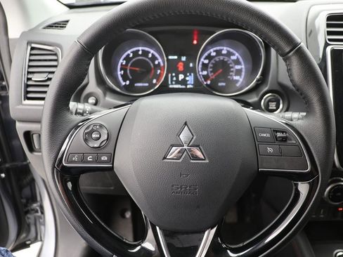 Used 2025 Mitsubishi Outlander Sport AWD image 17