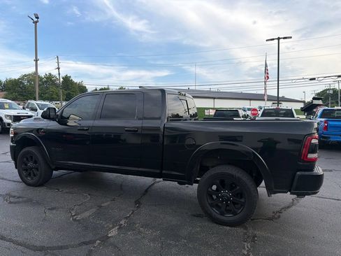 Used 2022 RAM 2500 Laramie w/ Night Edition AWD/4WD image 6