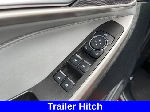Used 2023 Ford Explorer XLT w/ Equipment Group 202A AWD/4WD image 11