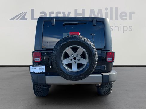 Used 2013 Jeep Wrangler Freedom Edition image 4