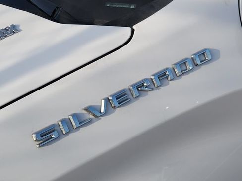 Used 2024 Chevrolet Silverado 1500 W/T w/ Trailering Package AWD/4WD image 10