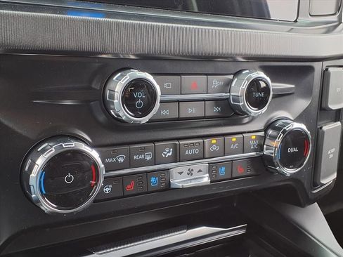 New 2026 Ford F250 Platinum AWD/4WD image 18