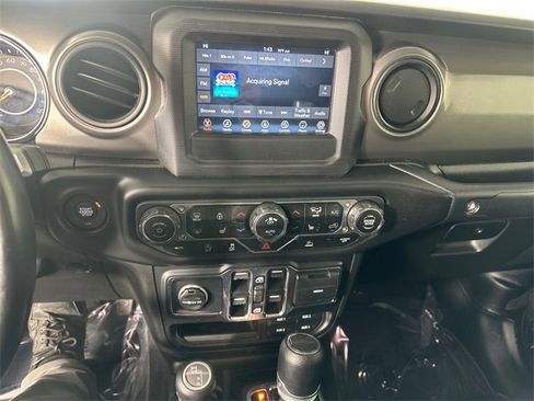 Certified 2023 Jeep Gladiator Sport image 28