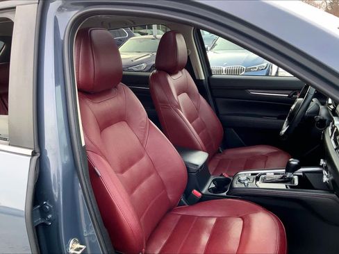 Used 2023 MAZDA CX-5 Carbon Edition image 9