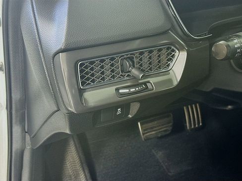 Used 2023 Acura Integra A-Spec image 10