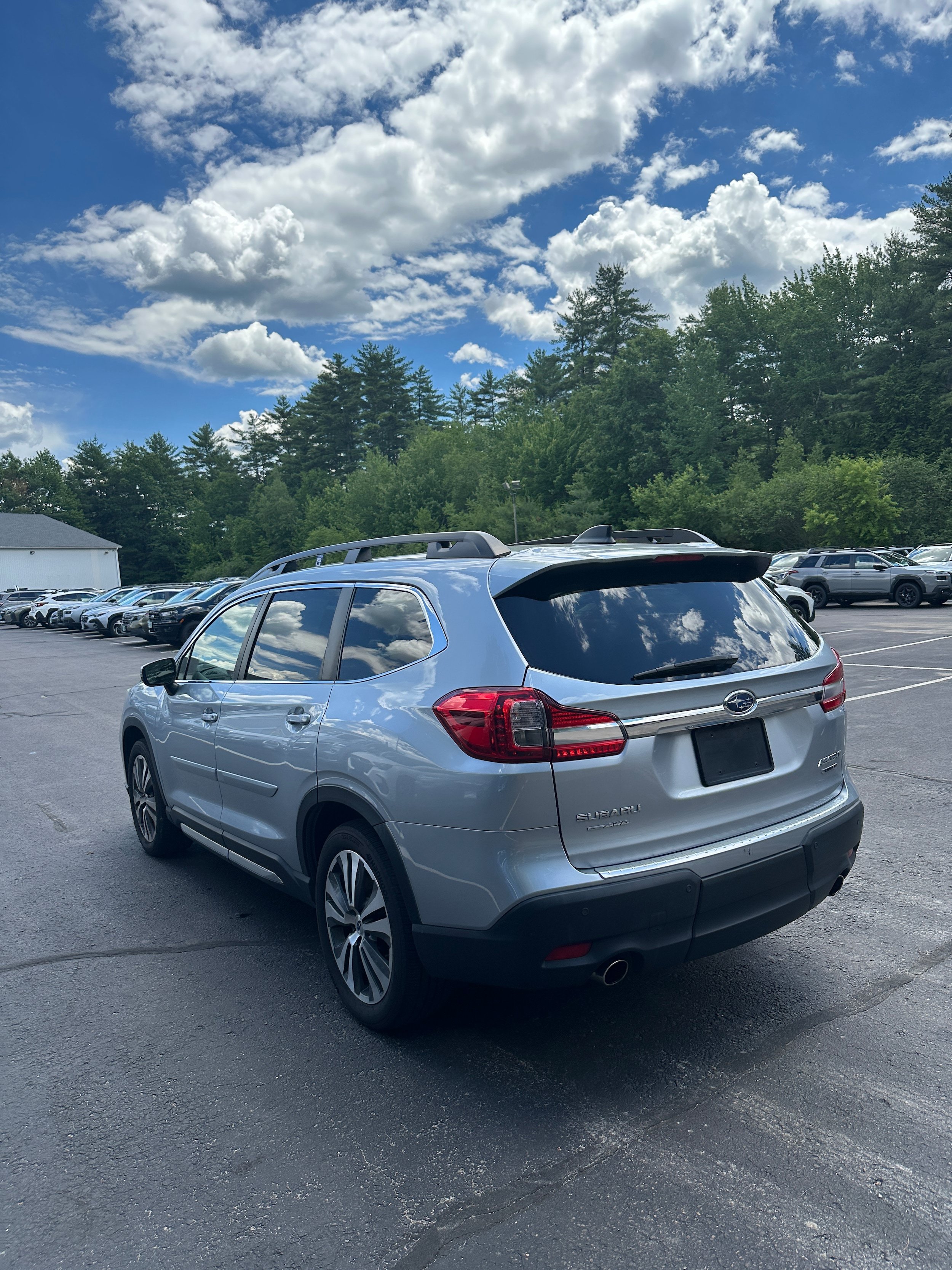 Used 2020 Subaru Ascent Limited w/ Technology Package AWD/4WD image 7