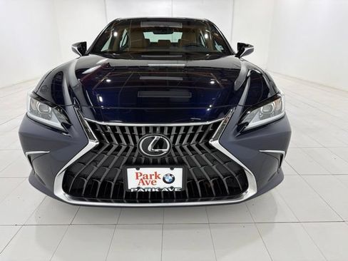Used 2023 Lexus ES 350 w/ Premium Package FWD image 8