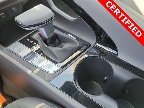 Used 2024 Hyundai Elantra SEL w/ Convenience Package image 12