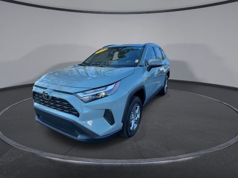 Used 2023 Toyota RAV4 XLE image 6