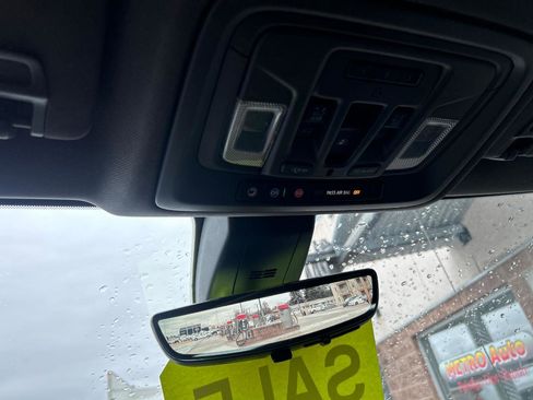 Used 2020 GMC Sierra 1500 Denali w/ Technology Package image 13