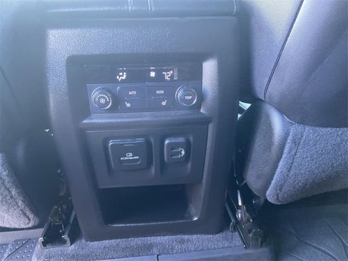 Certified 2022 Chevrolet Traverse High Country w/ LPO, Floor Liner Package image 22