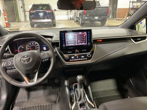 Used 2022 Toyota Corolla SE FWD image 12