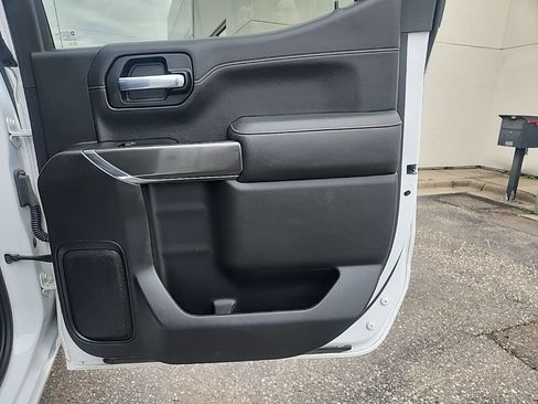 Used 2021 GMC Sierra 1500 AT4 w/ Driver Alert Package I AWD/4WD image 16