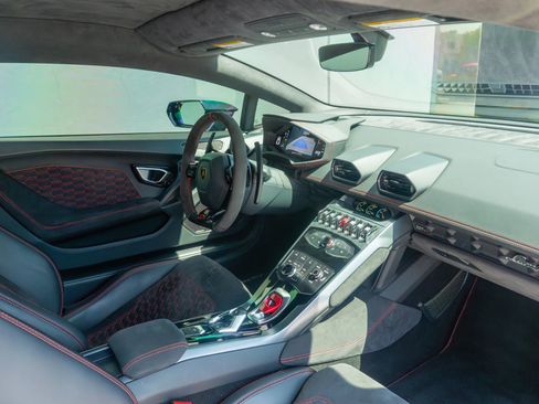 Used 2019 Lamborghini Huracan LP 580-2 image 12