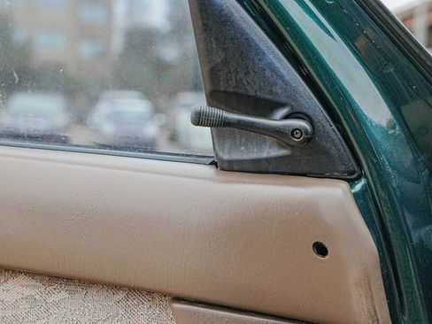 Used 2000 Toyota Tacoma Short Bed image 33