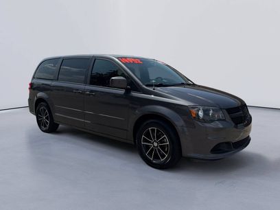 Used 2017 Dodge Grand Caravan SE