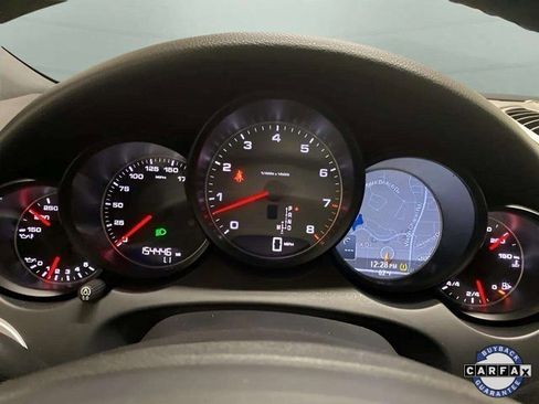 Used 2014 Porsche Cayenne S image 8