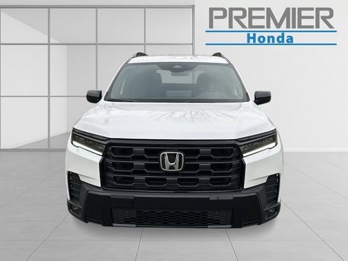New 2026 Honda Pilot Sport image 7