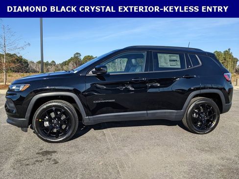 New 2026 Jeep Compass Latitude image 7