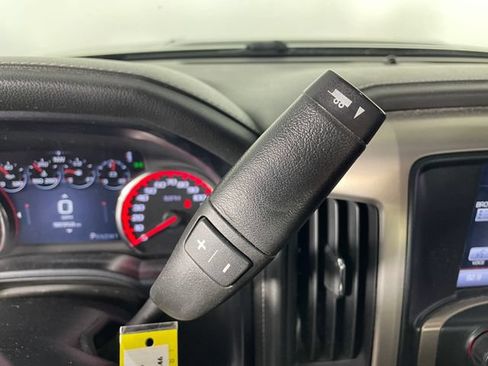 Used 2015 GMC Sierra 2500 Denali w/ Duramax Plus Package AWD/4WD image 9