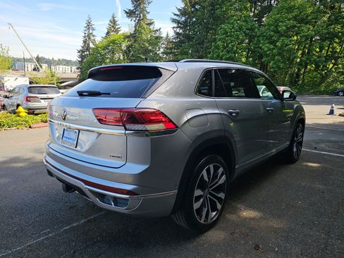 Used 2022 Volkswagen Atlas Cross Sport SEL Premium R-Line AWD/4WD image 7