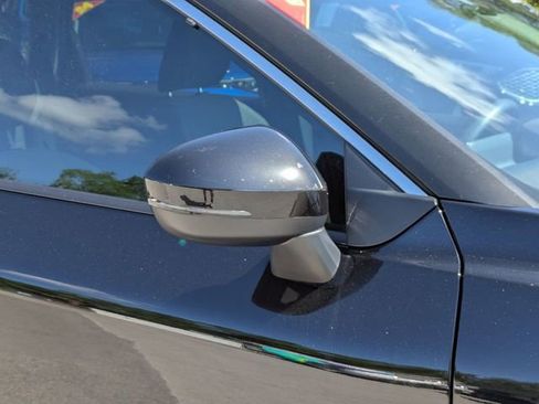 Used 2022 Nissan Rogue SV image 12