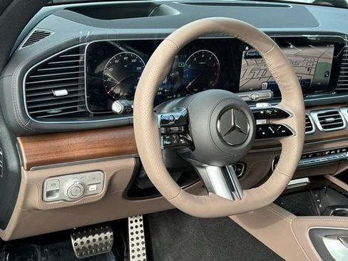 New 2025 Mercedes-Benz GLS 450 4MATIC image 14