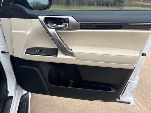 Used 2022 Lexus GX 460 Premium image 45