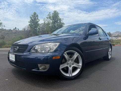 Used 2005 Lexus IS 300 RWD image 1