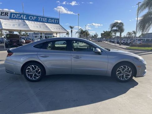 Used 2023 Hyundai Sonata SEL image 9