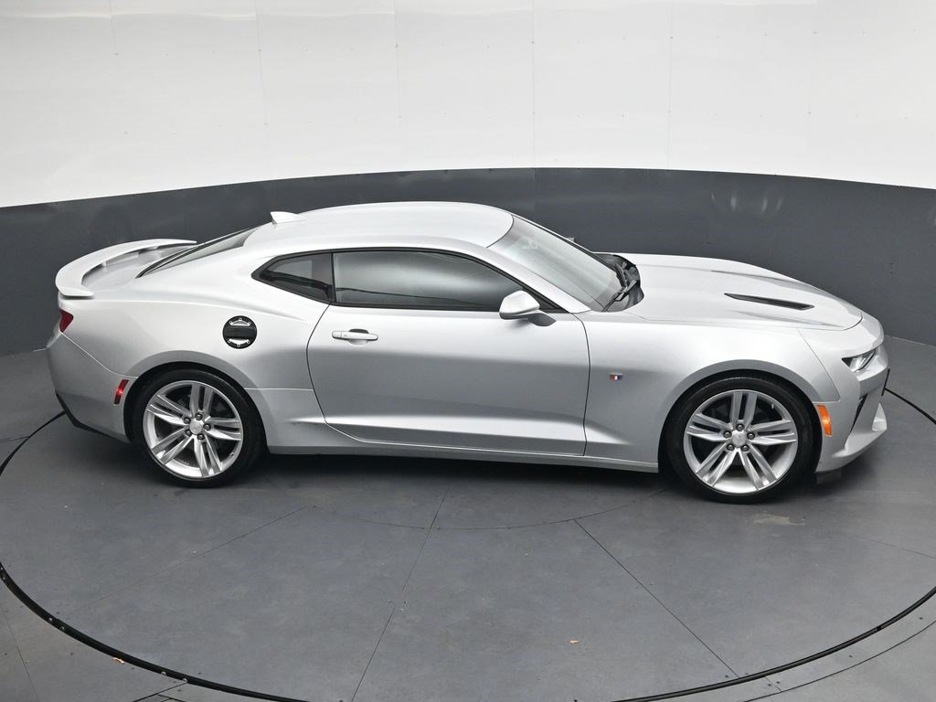 Used 2018 Chevrolet Camaro SS RWD image 21