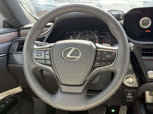 Used 2024 Lexus ES 350 Premium w/ Premium Package FWD image 9