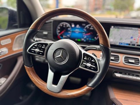 Used 2023 Mercedes-Benz GLS 580 4MATIC image 22